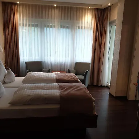 Hotel Anna 4*