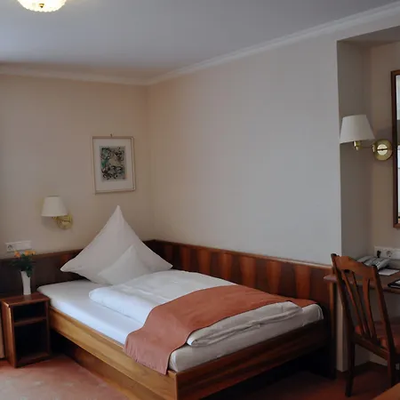 Hotel Anna 4*