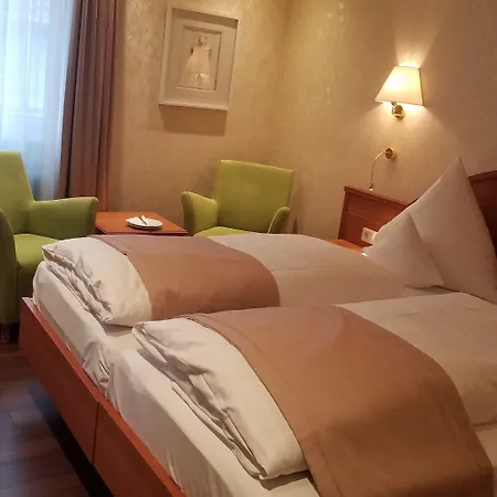 Hotel Anna 4*
