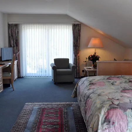 Anna Hotel 4*